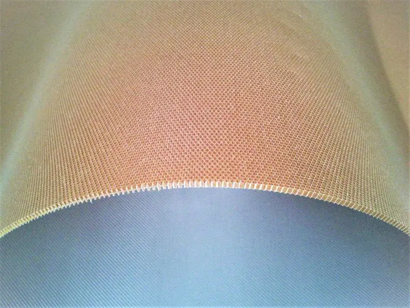 1._nomex_4mm-800×600-1.webp Nomex/aramid honeycomb 48 kg / 4 mm