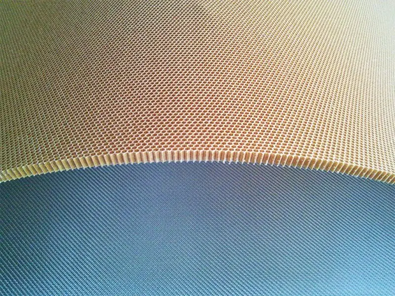 1._nomex_7mm-800×600-1.webp Nomex/aramid honeycomb 48 kg / 7 mm