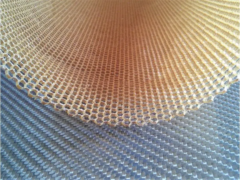 2._nomex_2_mm-800x600h.webp Nomex/aramid honeycomb 48 kg / 2 mm