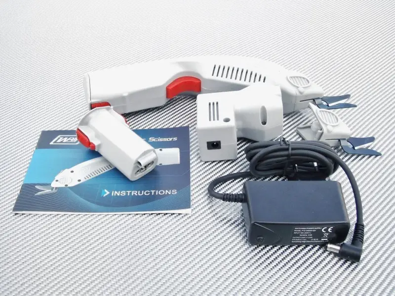 fabric-cutting-device-electric_scissor-800x600-1.webp Fabric cutting device