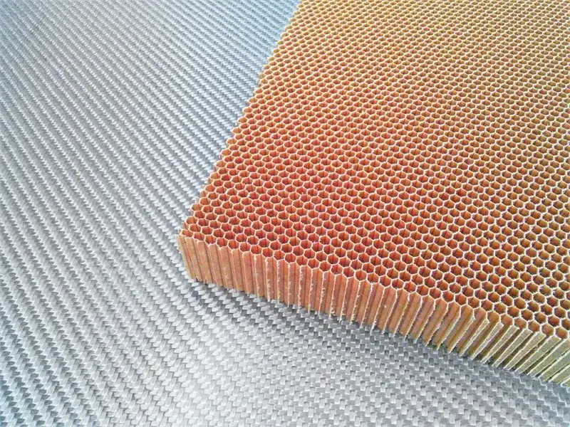 nomex-aramid-honeycomb-sheet-25-mm-800x600-1.webp Nomex/aramid honeycomb 48 kg / 25 mm