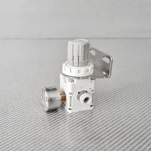 Vacuum regulator RV10