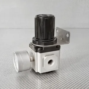 Vacuum regulator VR30